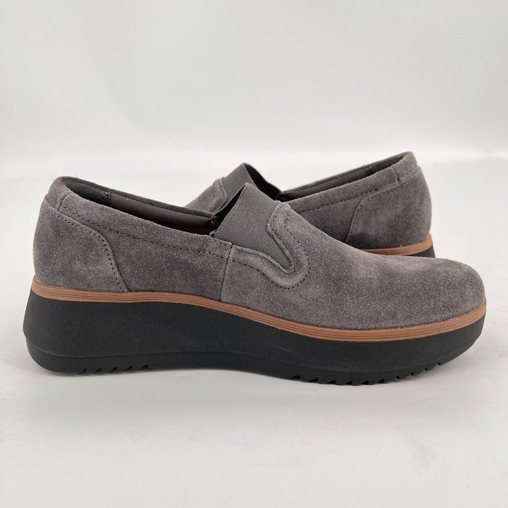 Clarks  Zylah Sky  Shoes Women's  Size  5 Suede Slip On  Platform Wedge - Picture 9 of 11
